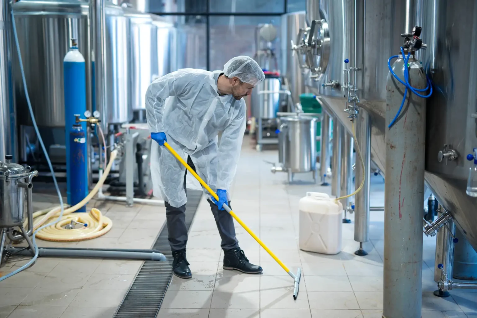 Licensed and Insured Cleaning Contractor in Singapore - Conrad Maintenance