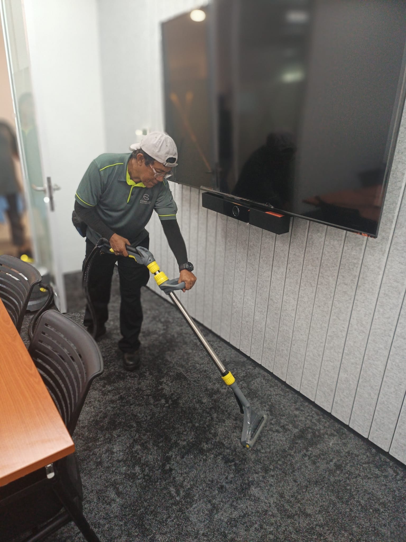 Office Cleaners in Singapore - Conrad