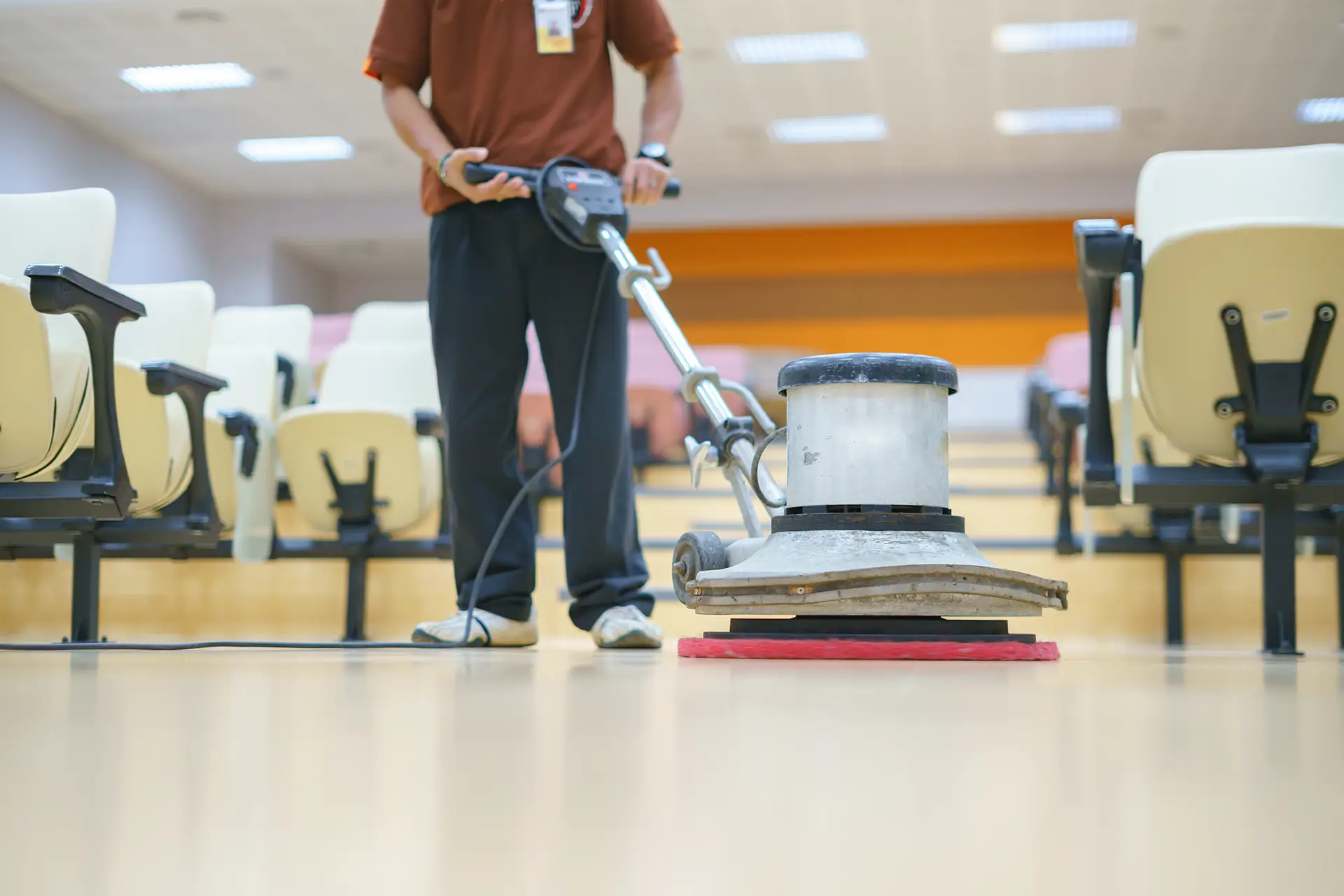 High-Traffic Hygiene with Smart Commercial Cleaning Service - Conrad Maintenance